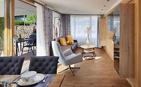 Maximilian Appartements